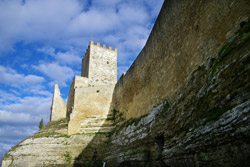 Castello di Lombardia - veduta esterna